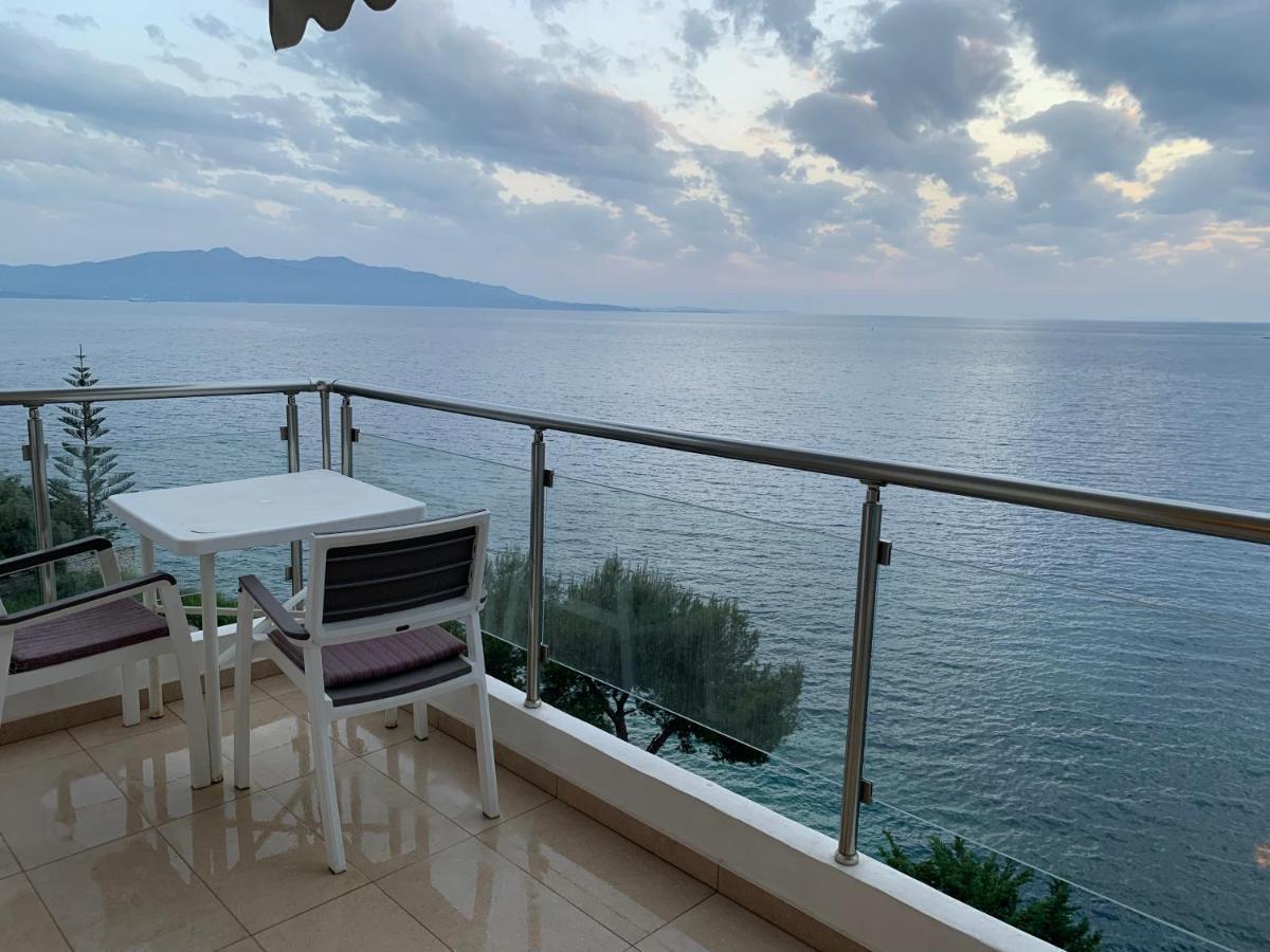Gregor Apartments Sarandë エクステリア 写真