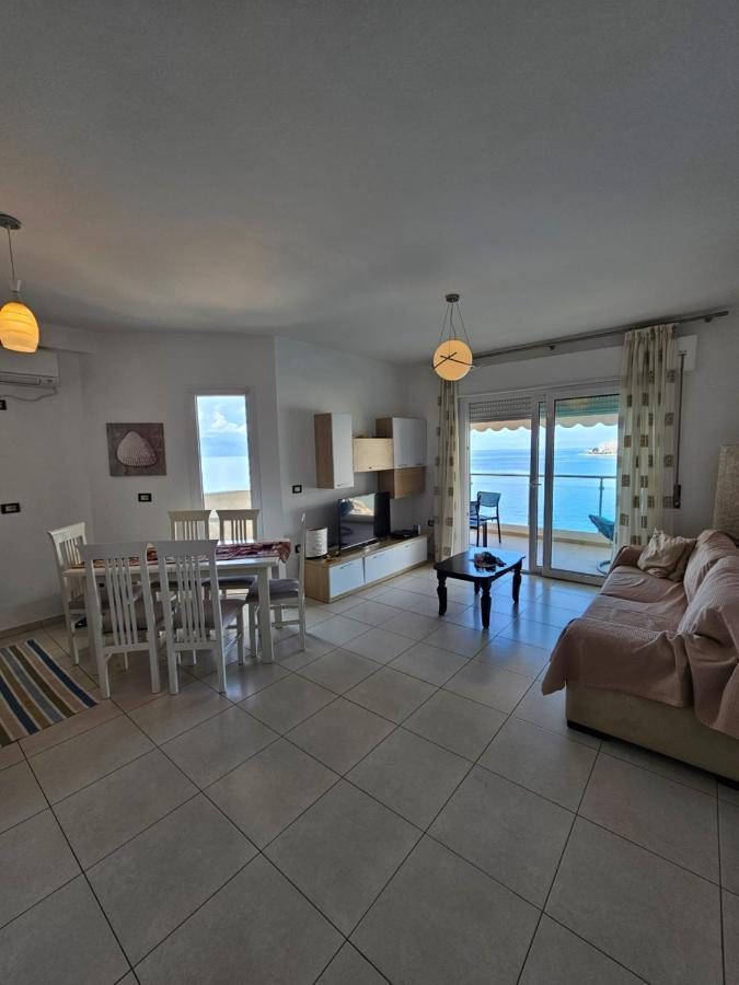 Gregor Apartments Sarandë エクステリア 写真