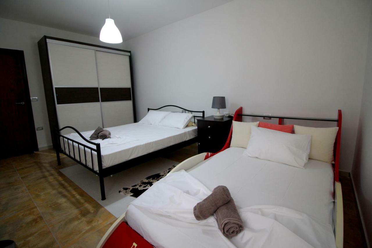 Gregor Apartments Sarandë エクステリア 写真